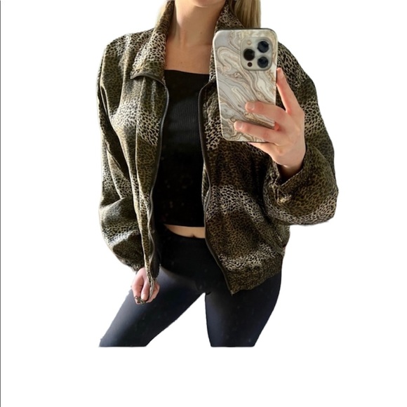 Stunt Sports Vintage Silk Bomber Cheetah Print Jacket - Picture 3 of 4